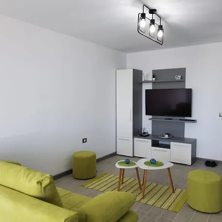 Apartamentele Delton Alezzi Apartment