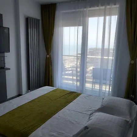 Apartamentele Delton Alezzi Apartment