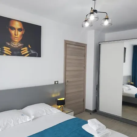 Apartment Apartamentele Delton Alezzi